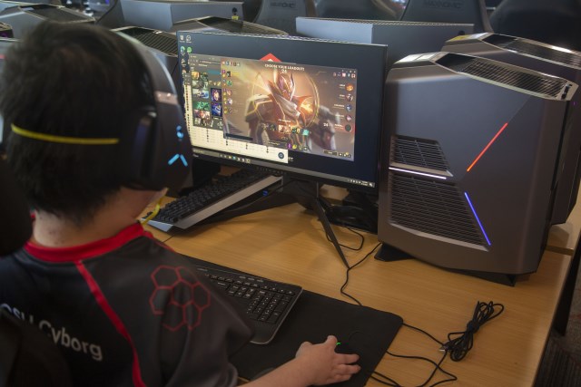 Premier League of Legends Tryouts