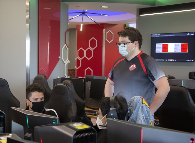 Premier League of Legends Tryouts