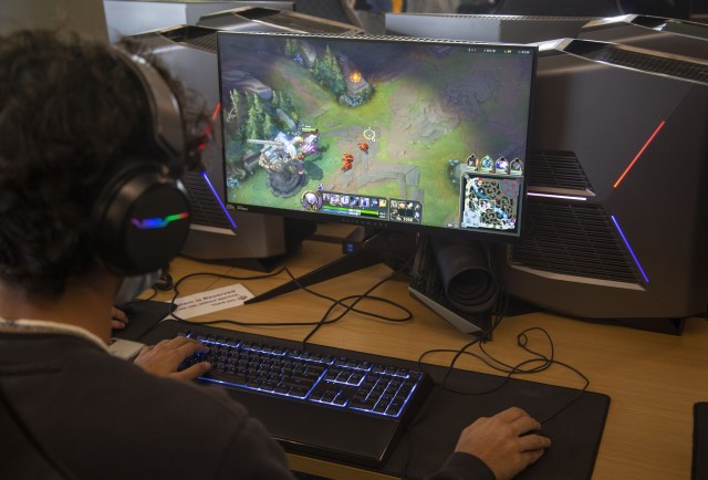 Premier League of Legends Tryouts