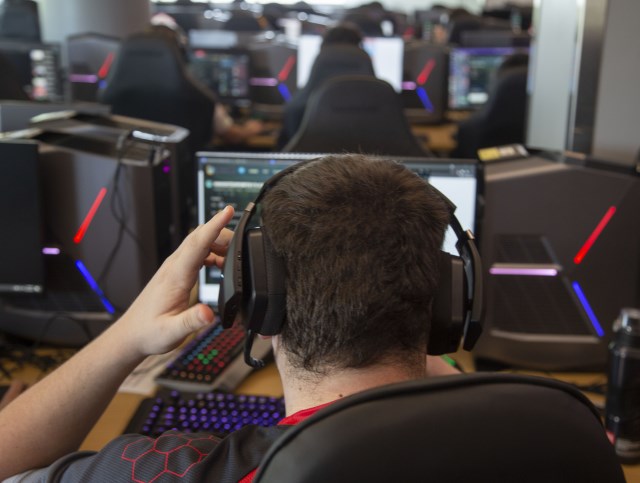 Premier League of Legends Tryouts