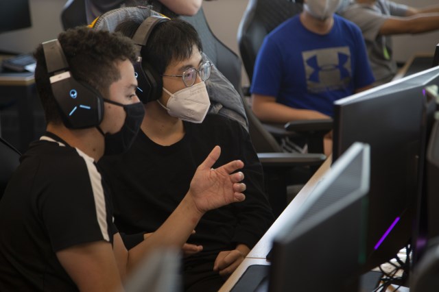 Premier League of Legends Tryouts