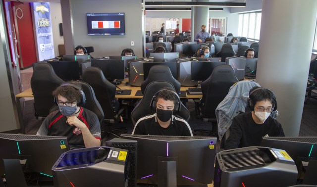 Premier League of Legends Tryouts