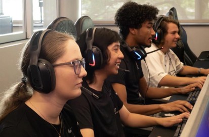 Students play at Esports Arena